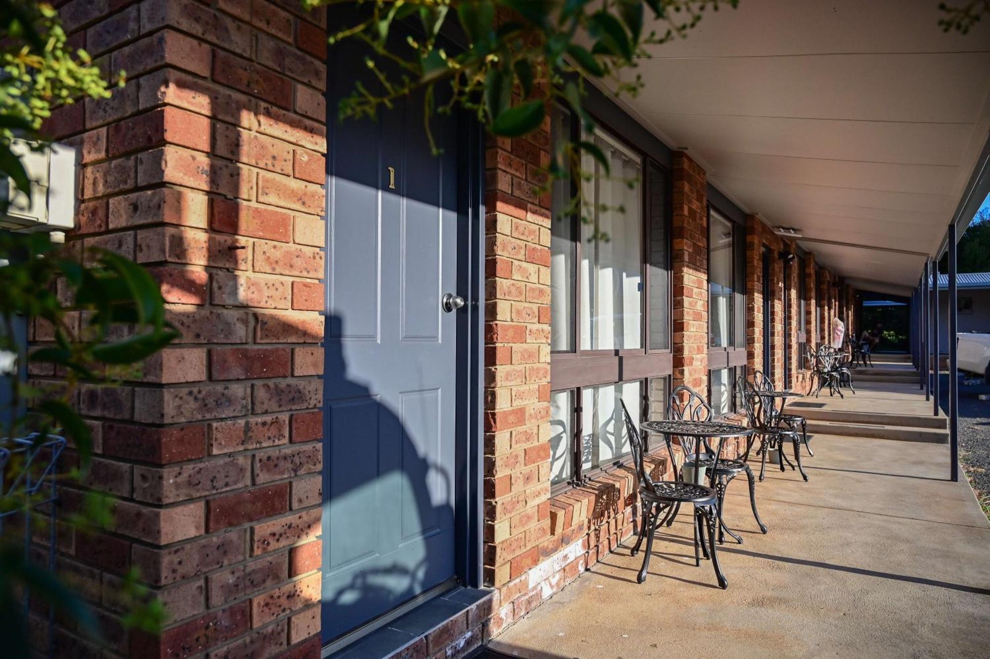 Woomargama Motel 외부 사진